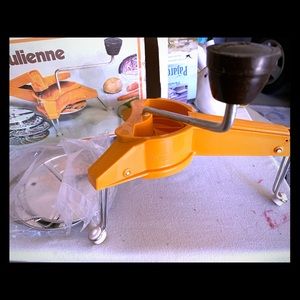 Mouli-julienne with 5 discs. French